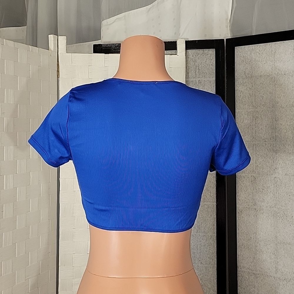 BRAND NEW LOVE J WAIST UP SHORT SLEEVE CREW NECK WOMEN"S CROP TOP - Picture 8 of 12